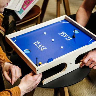 Klask Portuguese e Espanhol Jogo de Tabuleiro